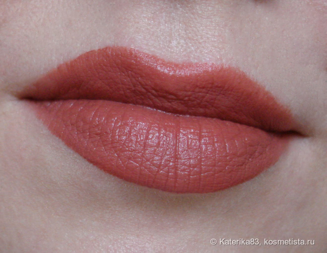 Помада IsaDora-perfect matt lipstick 01 Bare Bogemian. Неужто для богемы?