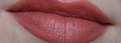 Помада IsaDora-perfect matt lipstick 01 Bare Bogemian. Неужто для богемы?