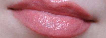 Мои любимые нюдовые блески и одна жидкая помада этой зимой