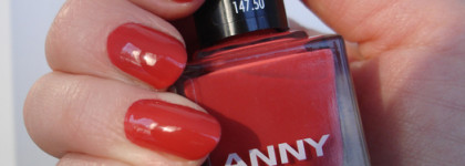 Лак Anny Nail Polish 147.50 Fall in Love, благородный красный