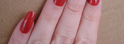 Лак Anny Nail Polish 147.50 Fall in Love, благородный красный