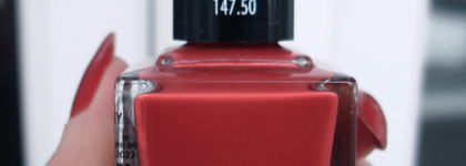 Лак Anny Nail Polish 147.50 Fall in Love, благородный красный