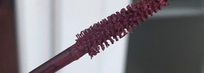 Новинки Essence конца 25-го года: Тушь Бургунди, муссовые румяна и 2 увлажняющих тинта