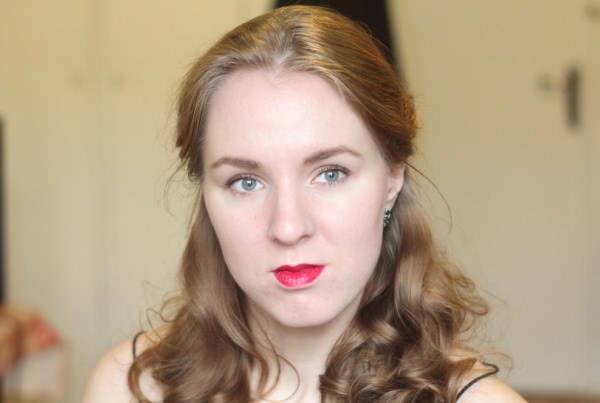 Соблазнение с Make Up For Ever Rouge Artist Intense # 45