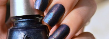 China Glaze - Strap On Your Moonboots