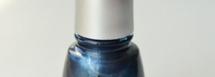 China Glaze - Strap On Your Moonboots