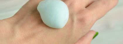 Essence Tropical hand mousse