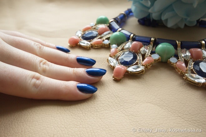 Скандальные махинации от China Glaze или лак для ногтей в оттенке Scandalous Shenanigans