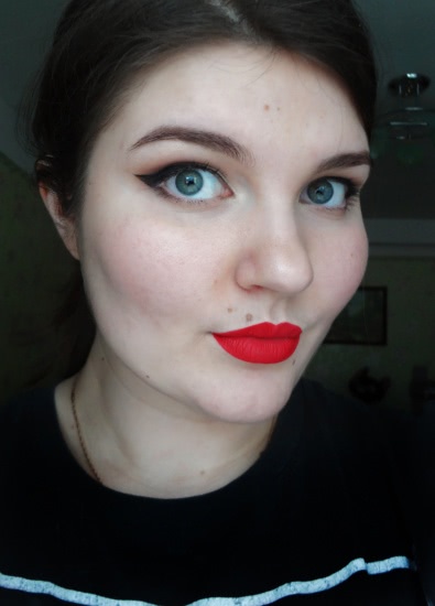 Прекрасные красные опасные с Seventeen All Day Lip Color №07