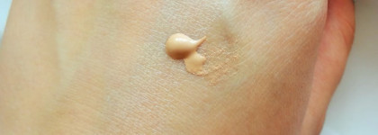 Сиять как звезда или моя миниколлекция хайлайтеров. Часть 2 Benefit Girl Meets Pearl и Revlon Photoready Skinlights Face Illuminator №100 Bare Light