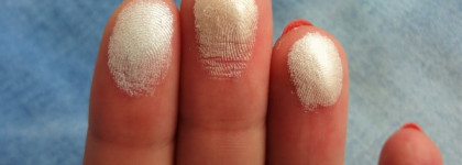 Сиять как звезда или моя миниколлекция хайлайтеров. Часть 3 Divage Colour Sphere №20 и TheBalm Mary Lou Manizer Luminizer