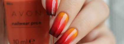 Осенний градиент лаками Avon + стемпинг Moyou London Mother Nature 14