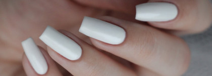 Sally Hansen Complete Salon Manicure 171 Bleach Babe и 585 Bow to the Queen