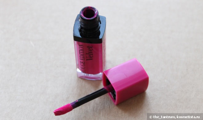 Bourjois Rouge Edition Velvet Lipstick #06 Pink pong