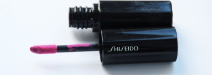 Долой скромность с фуксией от Shiseido Lacquer Rouge VI324 – Indiscreet