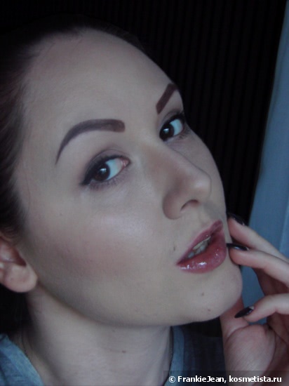 Немного космоса с Givenchy Gelee D'interdit Gloss Balm Crystal Shine № 2 Celestial Black