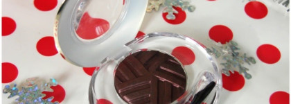 Рождественские тени Pupa. Stay Gold. Wet & Dry Metallic Eyeshadow. 003 Charming Burgundy