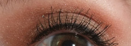 Еще одна парочка от Mufe: Make Up For Ever Aqua Cream Waterproof Cream Color #15 и Make Up For Ever Aqua Eyes Waterproof Eyeliner Pencil - 0L