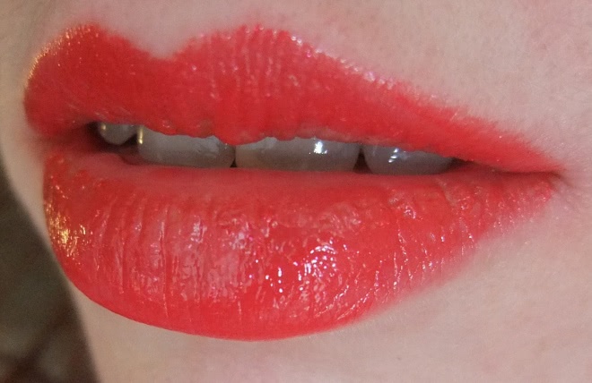 Поиграем в Белоснежку? Красная - прекрасная Dior Addict Lipstick № 745