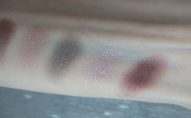 Приятнейшее знакомство - Makeup Revolution London Redemption palette romantic smoked