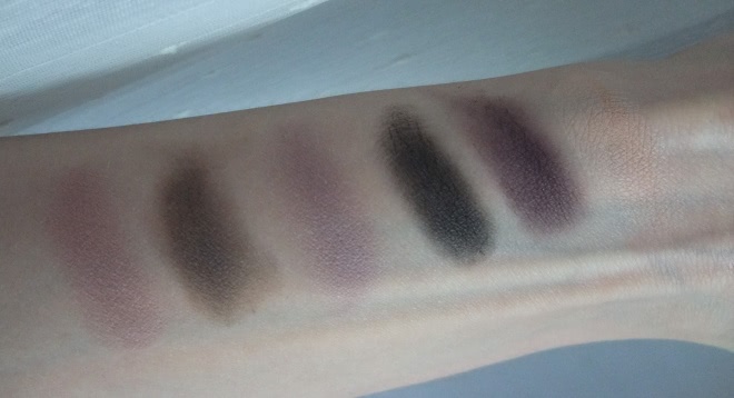 Приятнейшее знакомство - Makeup Revolution London Redemption palette romantic smoked