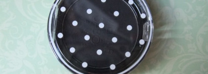 Быть черному! Тени Vivienne Sabo petits jeux в оттенке #118