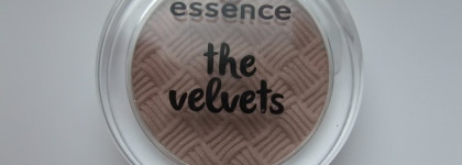 Essense The Velvets eyeshadow и автоматический карандаш для глаз Ruta, любимчик и аутсайдер