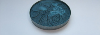 Жду весну! Яркая подводка Just Color aqua liner W-465