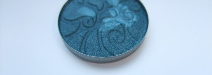 Жду весну! Яркая подводка Just Color aqua liner W-465