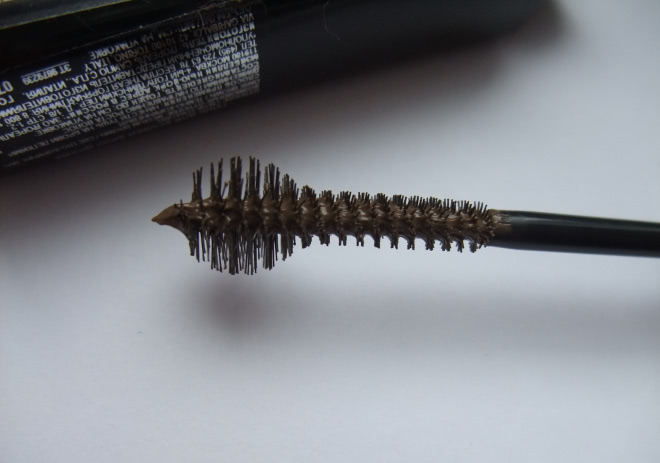 Maybelline Brow drama sculpting brow mascara medium brown