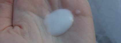 La Roche-Posay Effaclar H очищающий крем-гель для проблемной кожи, пересушенной в результате медикаментозного лечения