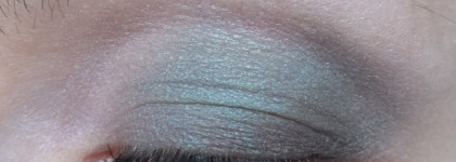 Max Factor Wild Shadow Pots в оттенке №30 Turquoise Fury