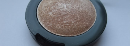 Essence The Metal Eyeshadow 01 Ballerina glam