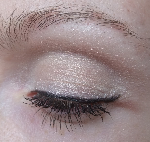 Очень интересная штука - Makeup Revolution Awesome Eyeliner Felt and Kohl black