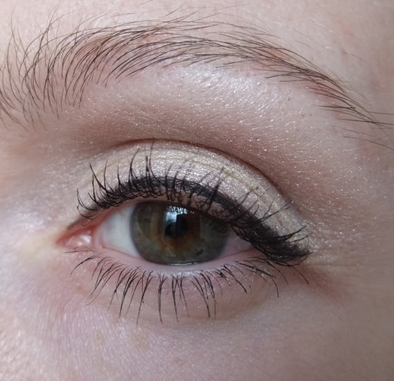 Очень интересная штука - Makeup Revolution Awesome Eyeliner Felt and Kohl black