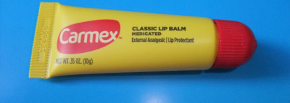 Carmex Classic Lip Balm в тюбике