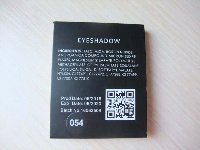 VG Professional Make Up Eyeshadow 054