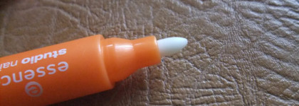 Карандаш для ухода за ногтями и кутикулой Essence studio nails