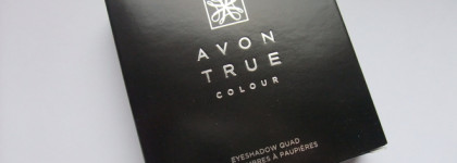 Avon True Colour eyeshadow quad Smokey brown