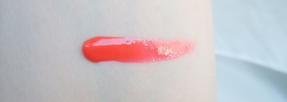 Блеск для губ Essence smoothie gloss в оттенке 04 crushed strawberry