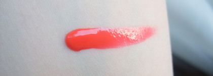 Блеск для губ Essence smoothie gloss в оттенке 04 crushed strawberry