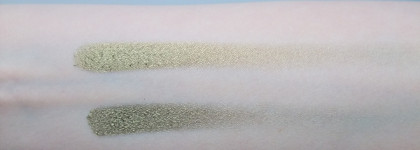 Natasha Denona 14М antique olive VS L'atuage Compact Liquid Metal 514 оливково-золотистый металлический