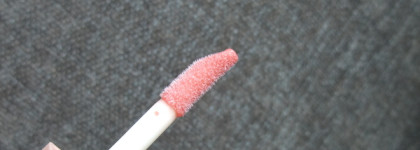 Сама нежность Maybelline Lifter Gloss 003 Moon