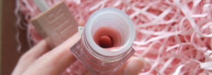 Сама нежность Maybelline Lifter Gloss 003 Moon