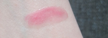 Блеск для губ Essence Juicy bomb 04 Вишня