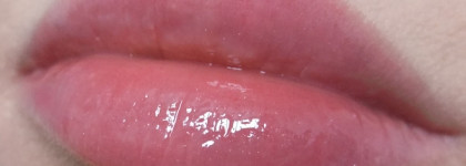 Блеск для губ Essence Juicy bomb 04 Вишня