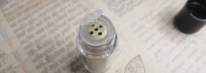 Зеленое золото TF Cosmetics ultra pearl pigment 08