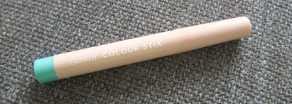 Есть решение: очень стойкий штрих для освежающего макияжа с ColourPop Colour Shadow Stix We're off