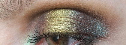 Любимые разноцветные палетки теней в 2021 году