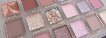 Красотка Huda Beauty Rose quartz palette